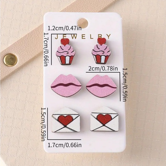 Pink Cupcake Stud Earrings - Set of 3 - Picture 4 of 4
